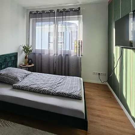 In Fuer 5 Apartament